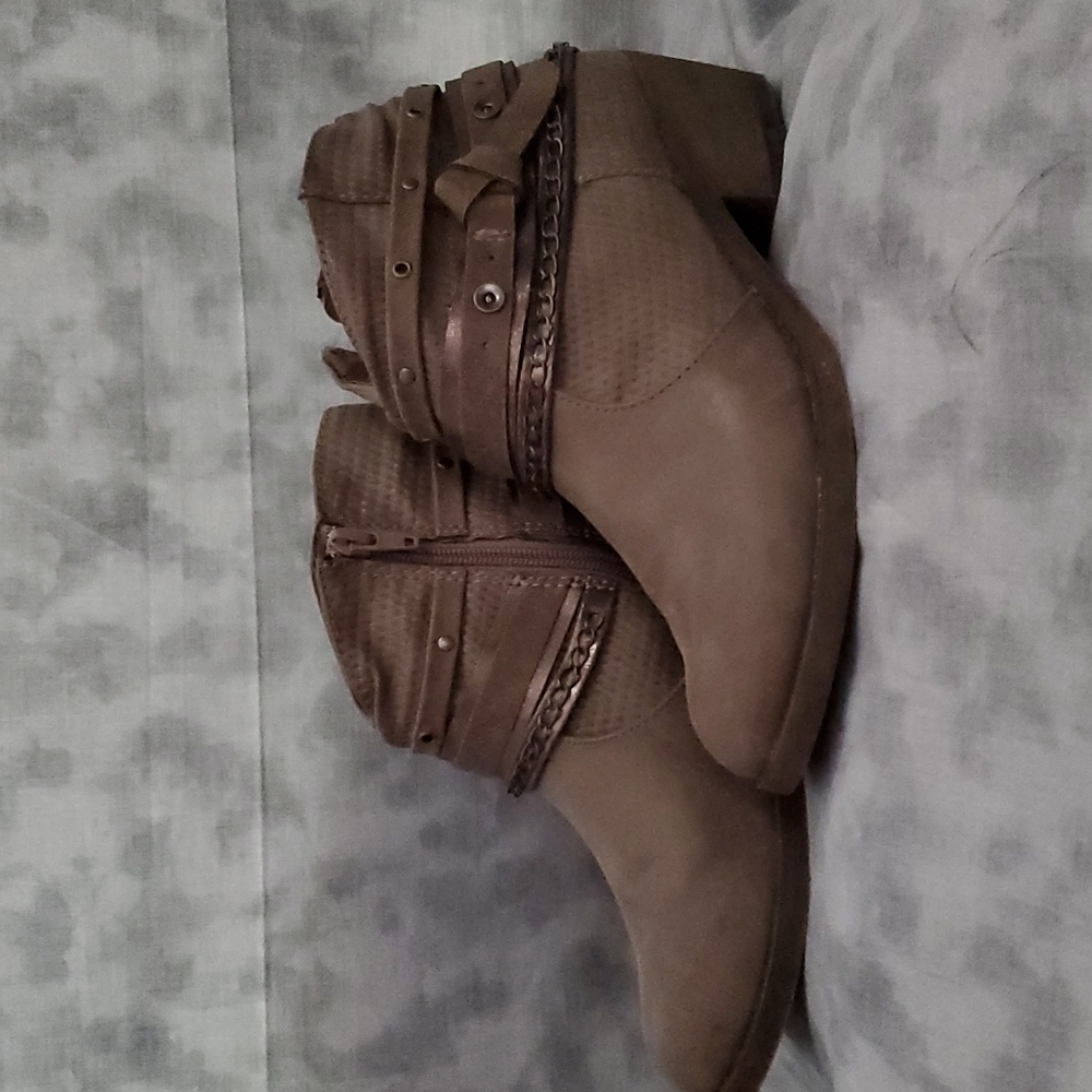 Preloved So short boots